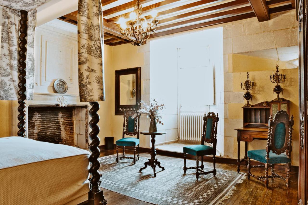 Chateau De Crazannes Bagian luar foto